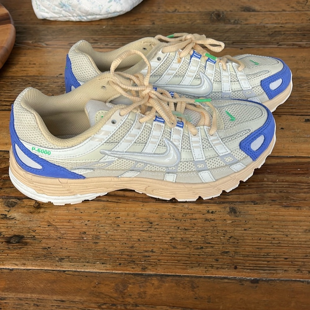 Women’s Nike colored running shoes
